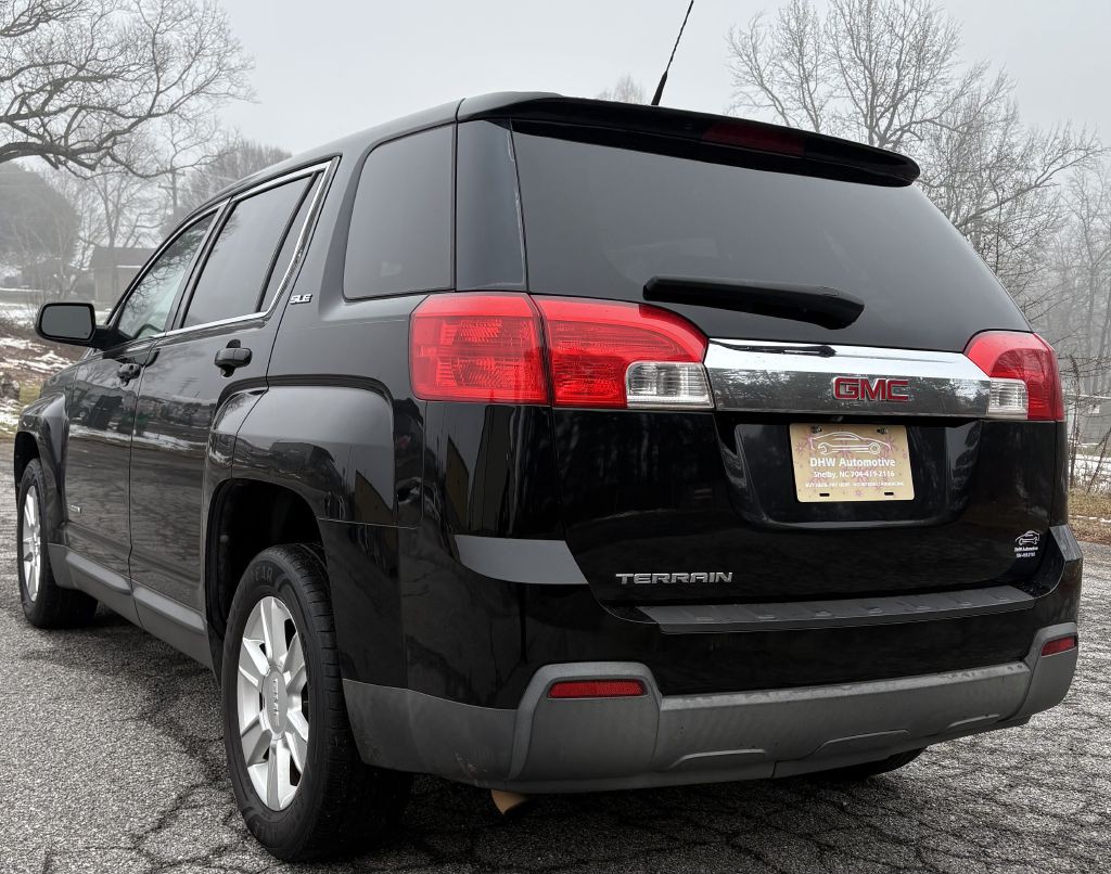 2011 GMC Terrain Image 4