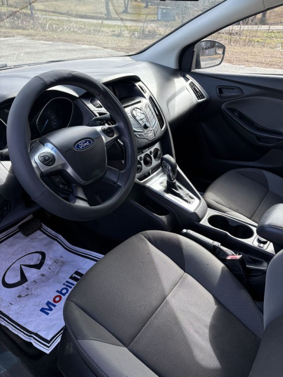 2012 Ford Focus Image 5