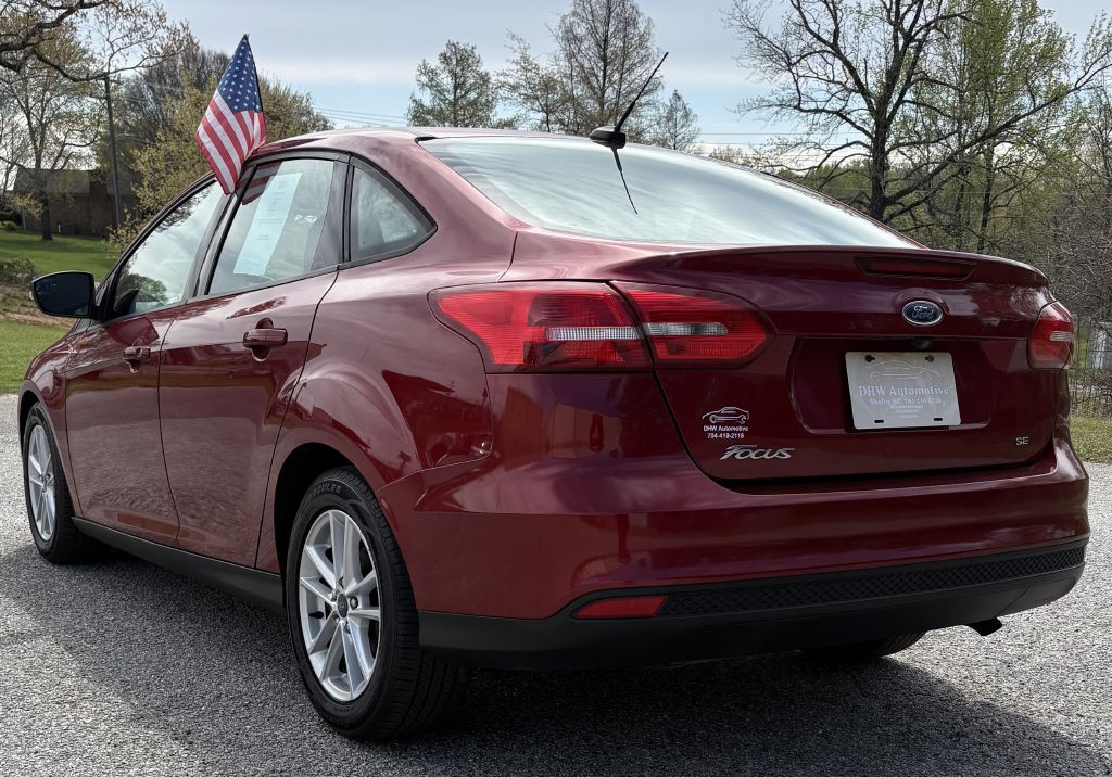 2017 Ford Focus Image 4