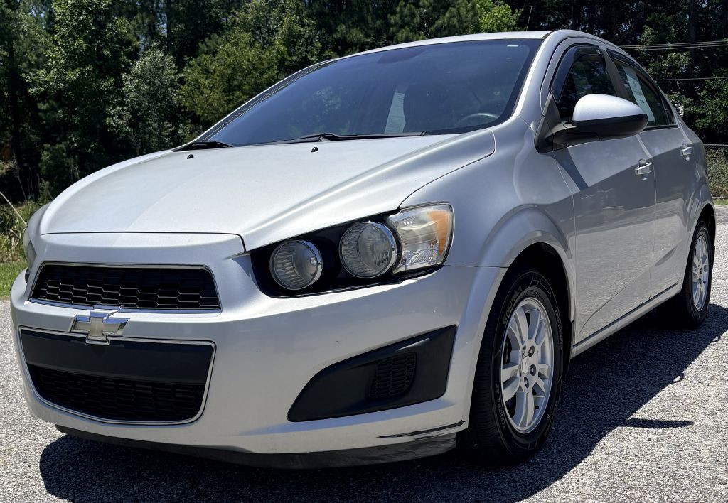 2013 Chevrolet Sonic Image 1