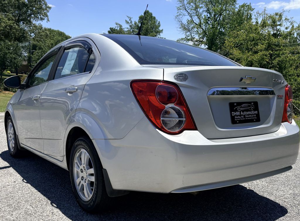 2013 Chevrolet Sonic Image 4