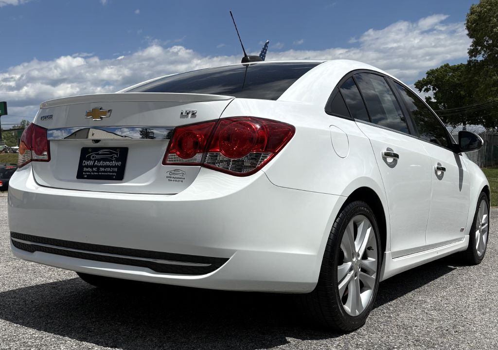 2015 Chevrolet Cruze Image 3