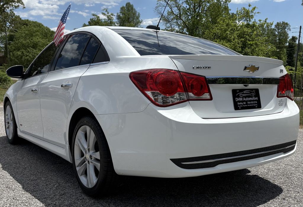 2015 Chevrolet Cruze Image 4