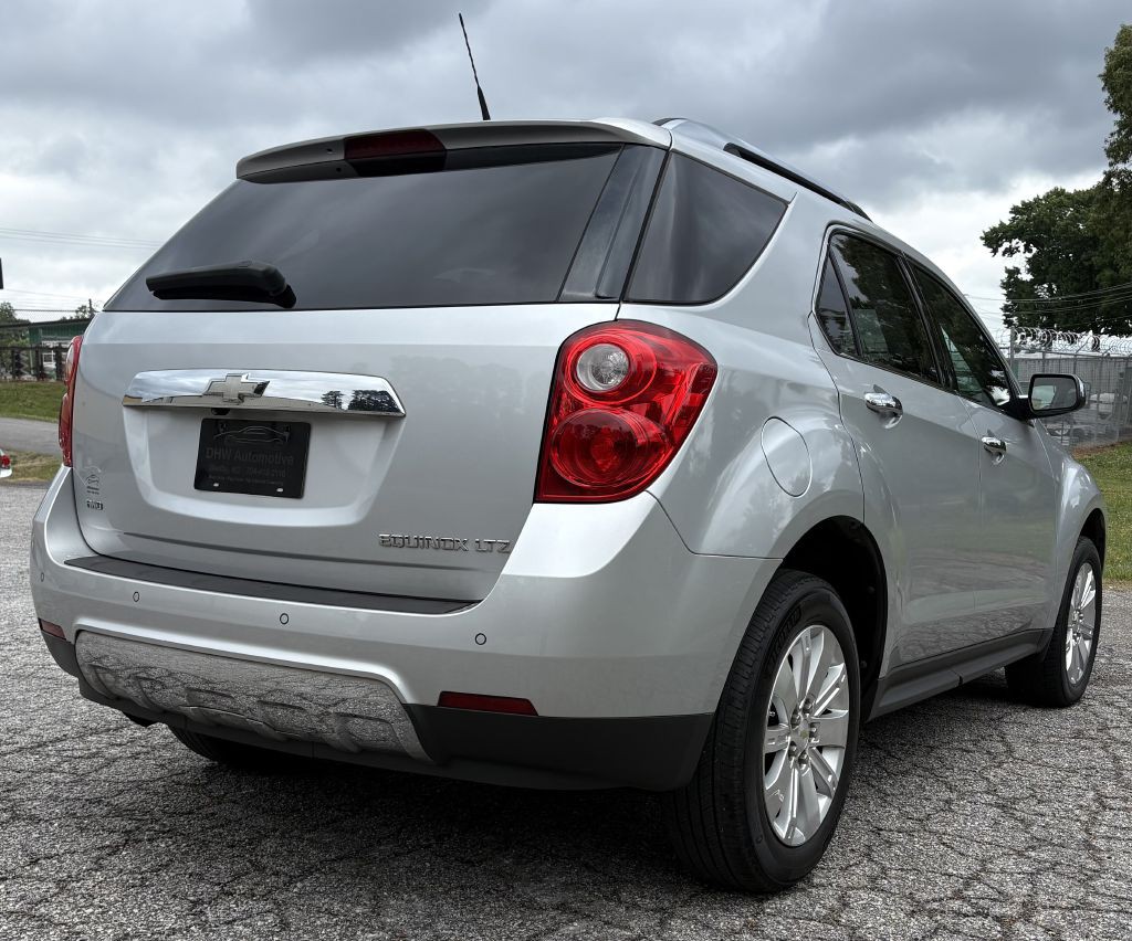 2010 Chevrolet Equinox Image 3