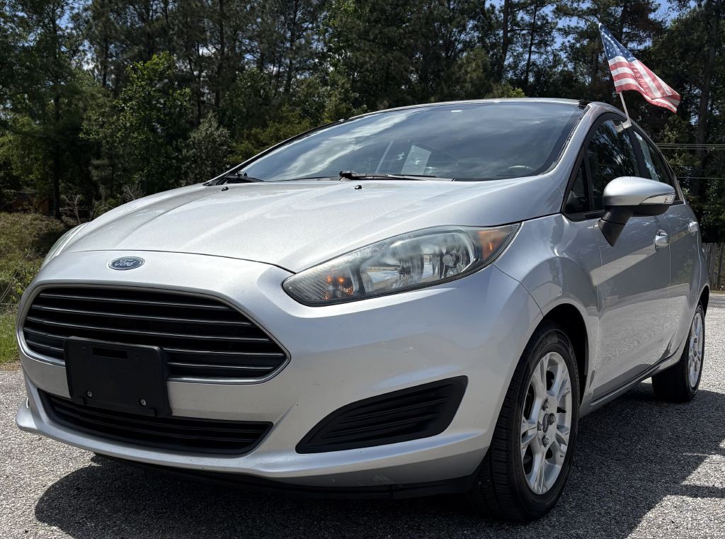 2016 Ford Fiesta Image 1