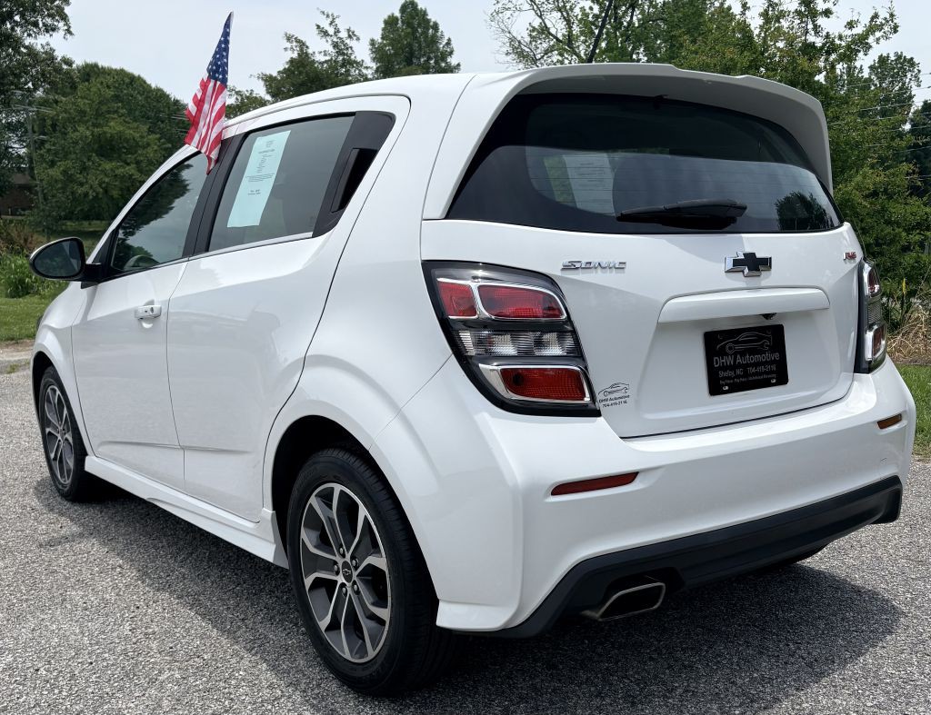 2020 Chevrolet Sonic Image 4