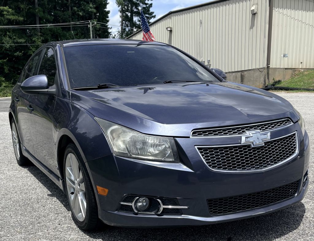 2013 Chevrolet Cruze Image 2