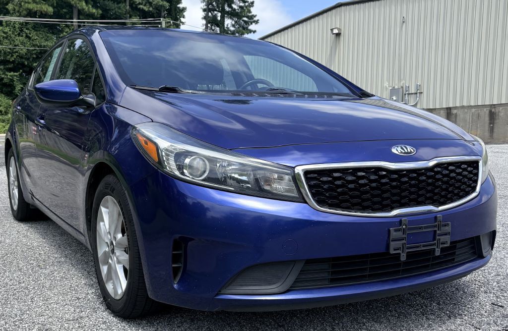 2017 Kia Forte Image 2