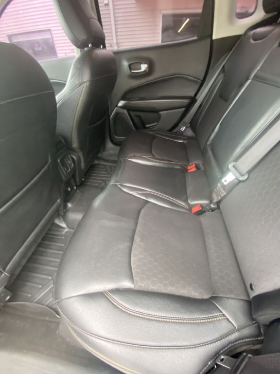 2018 Jeep Compass Image 3