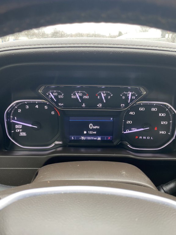 2020 GMC Sierra Image 2