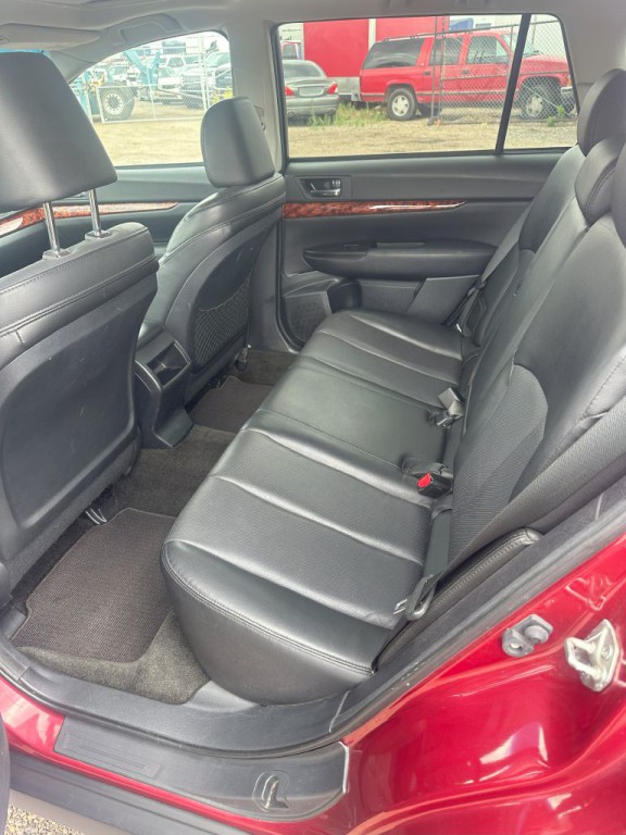 2012 Subaru Outback Image 8