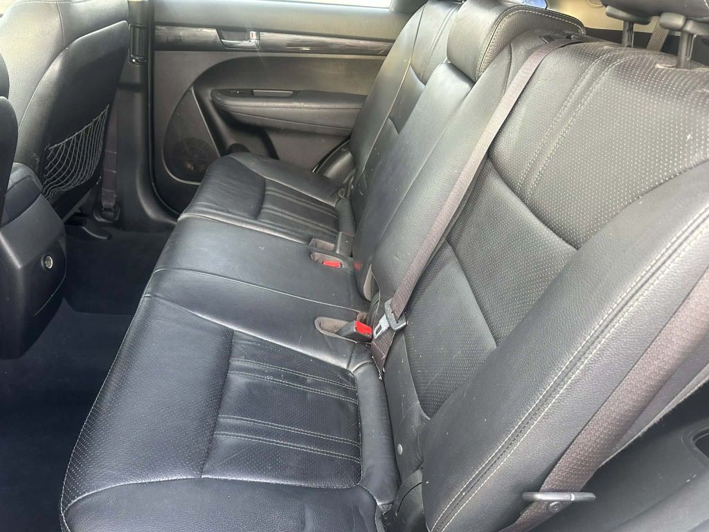 2013 Kia Sorento Image 8