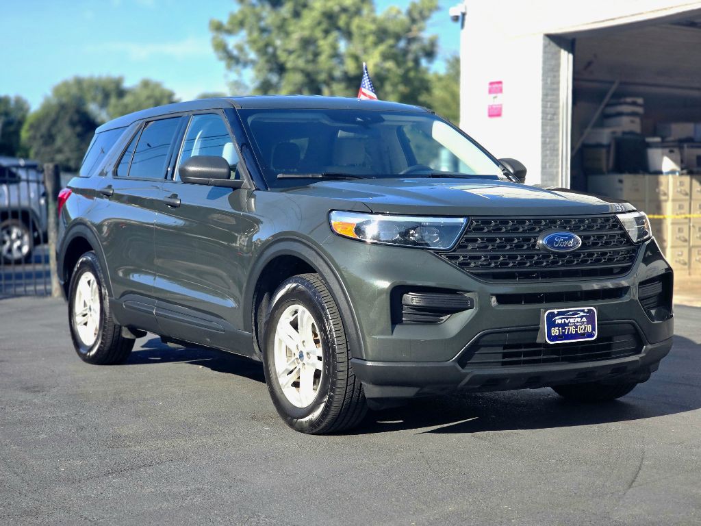 2022 Ford Explorer Image 2