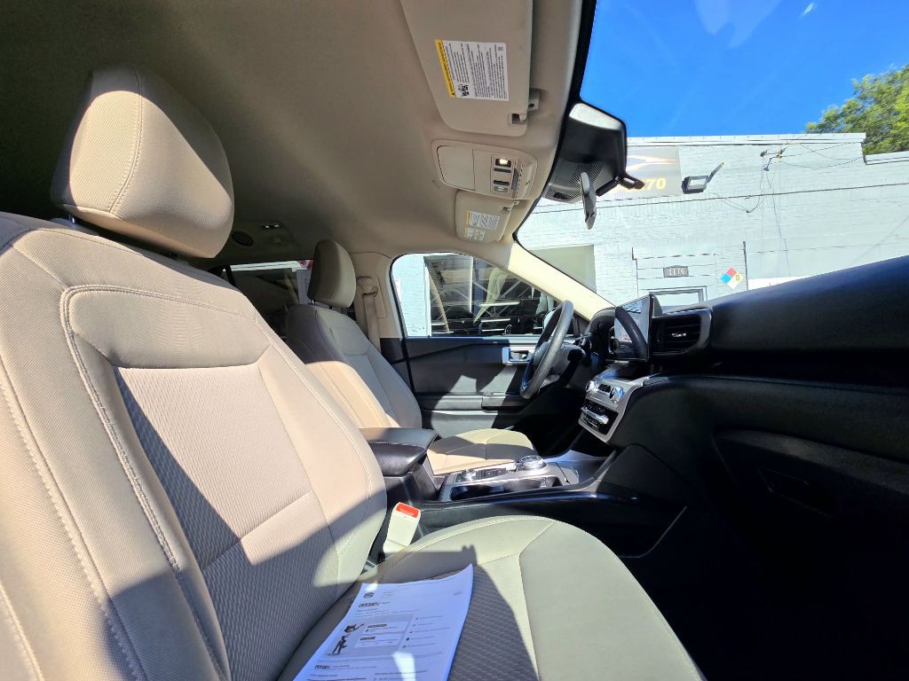 2022 Ford Explorer Image 9