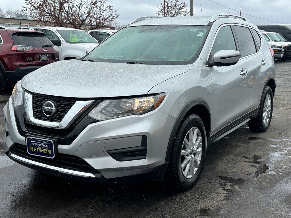 2018 Nissan Rogue Image 1