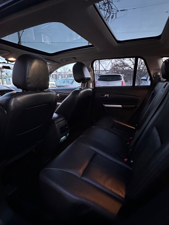 2013 Ford Edge Image 8