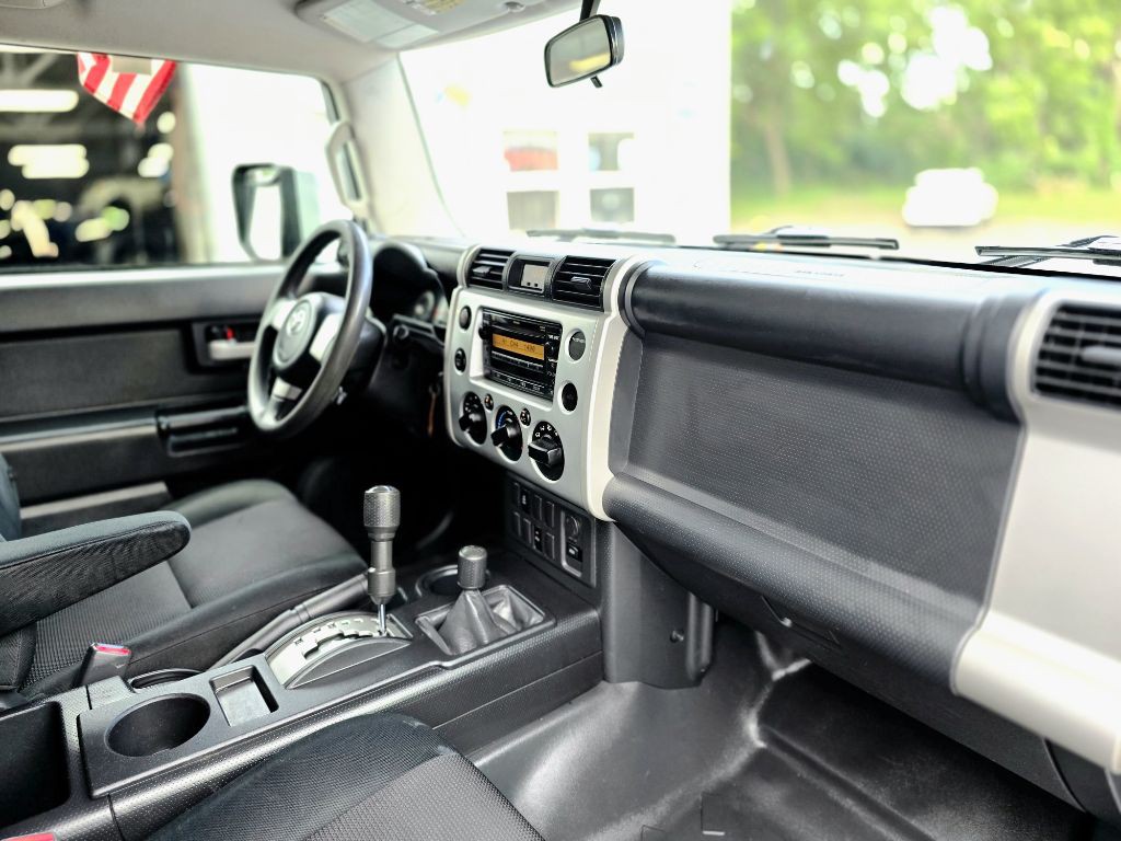 2008 Toyota FJ Cruiser Image 9
