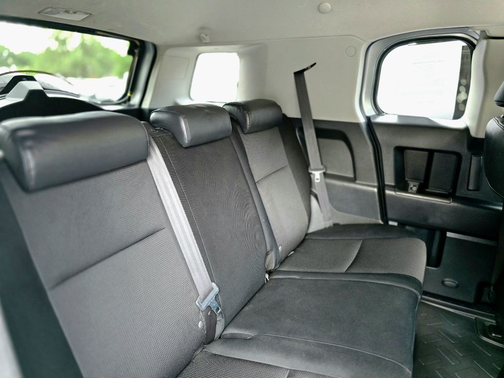 2008 Toyota FJ Cruiser Image 10