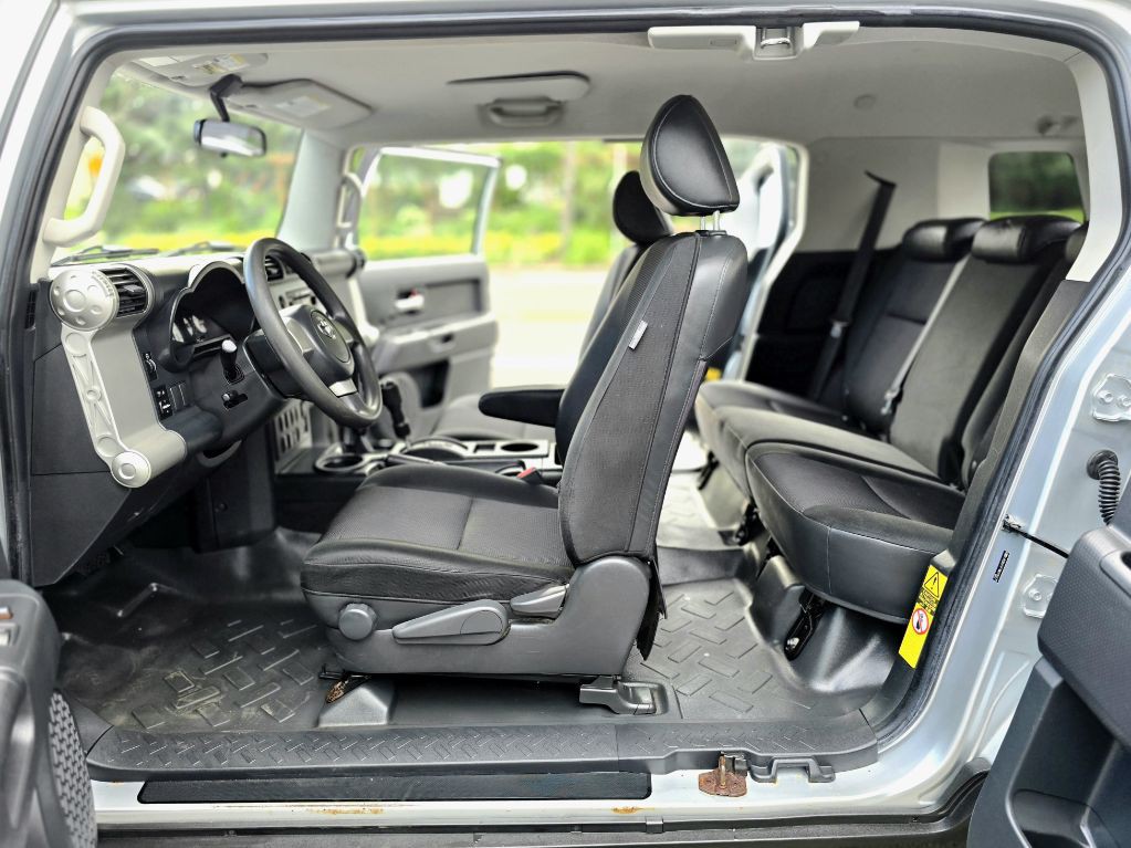 2008 Toyota FJ Cruiser Image 12