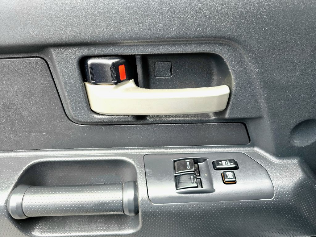 2008 Toyota FJ Cruiser Image 16