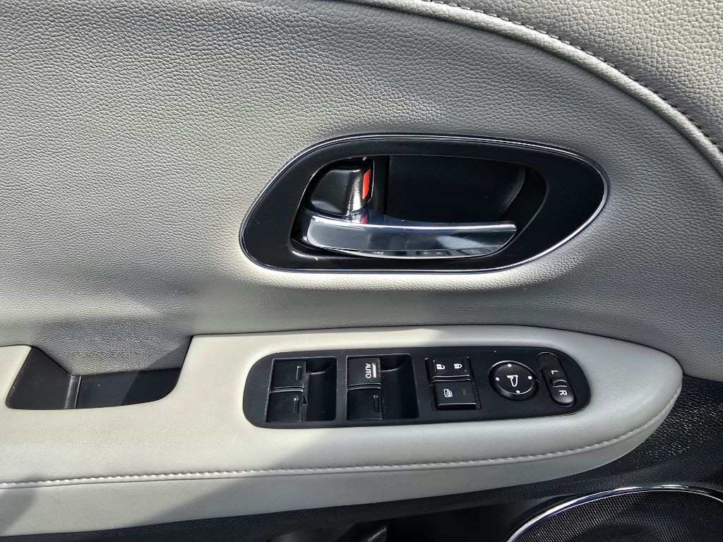 2016 Honda HR-V Image 14