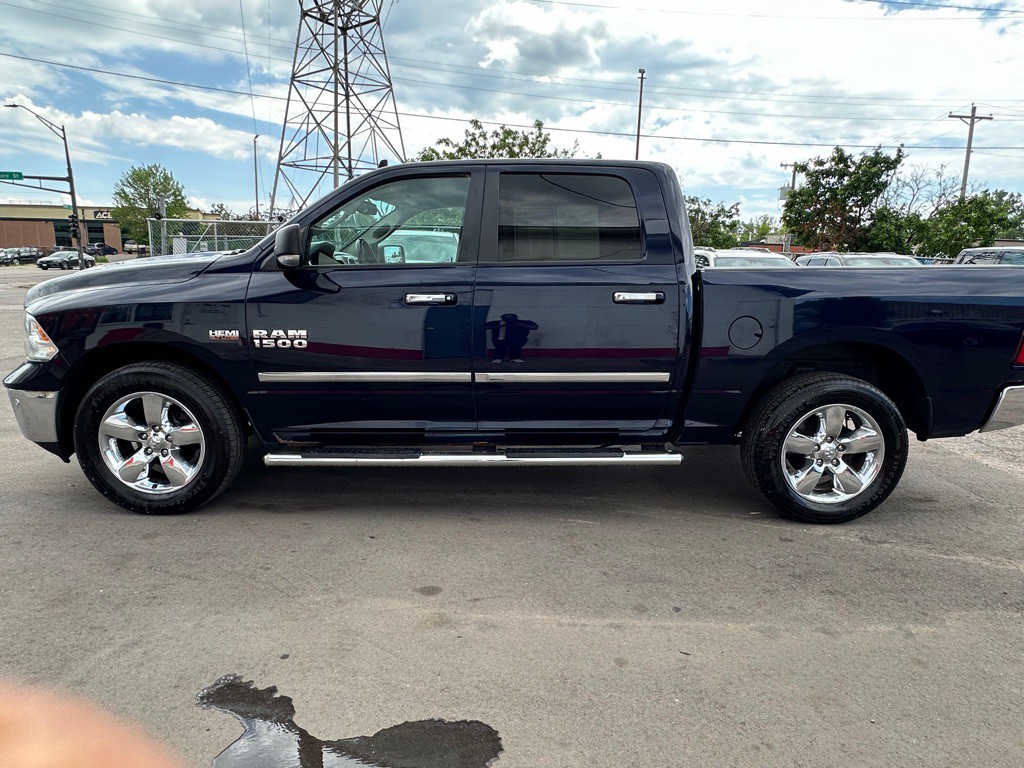 2016 RAM 1500 Image 2