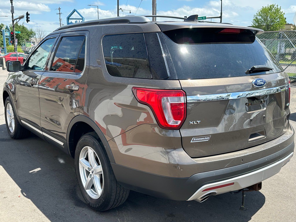 2016 Ford Explorer Image 3