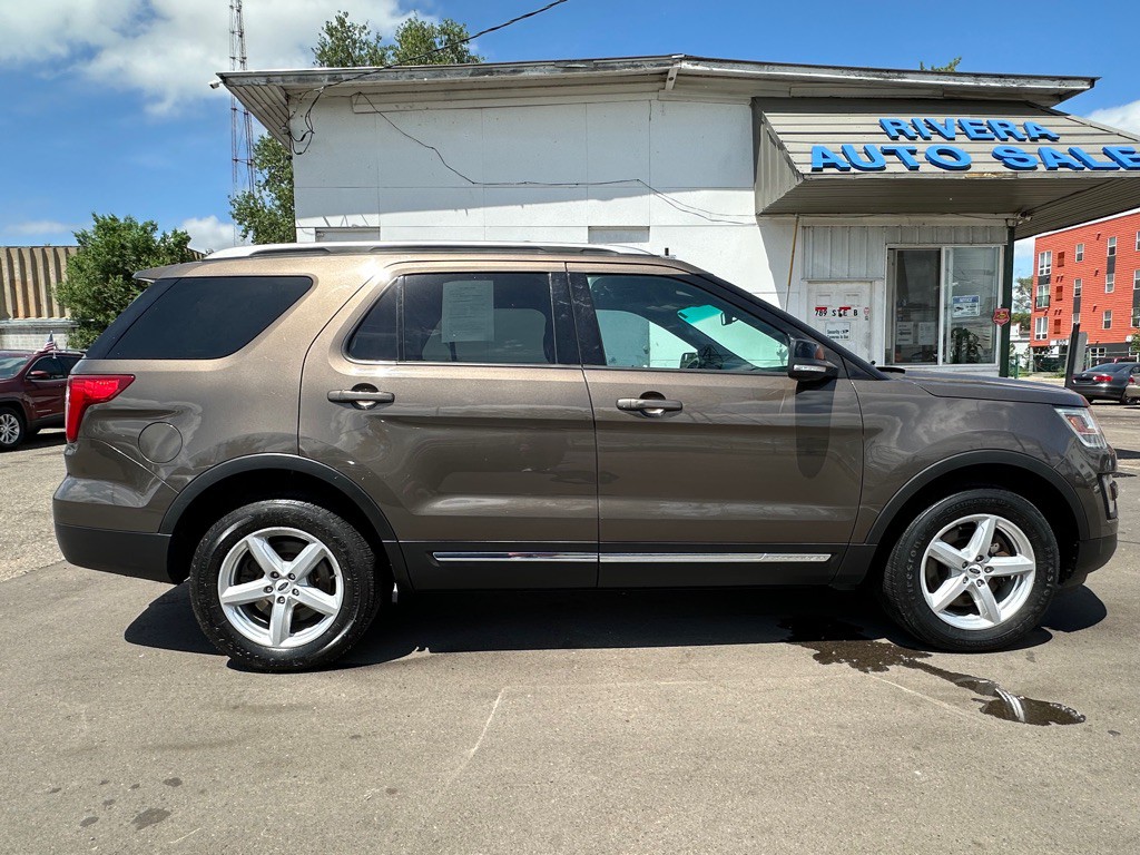 2016 Ford Explorer Image 5