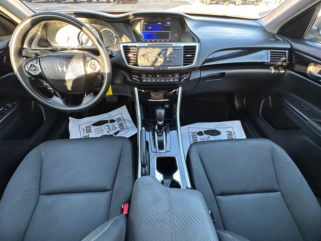 2017 Honda Accord Image 10