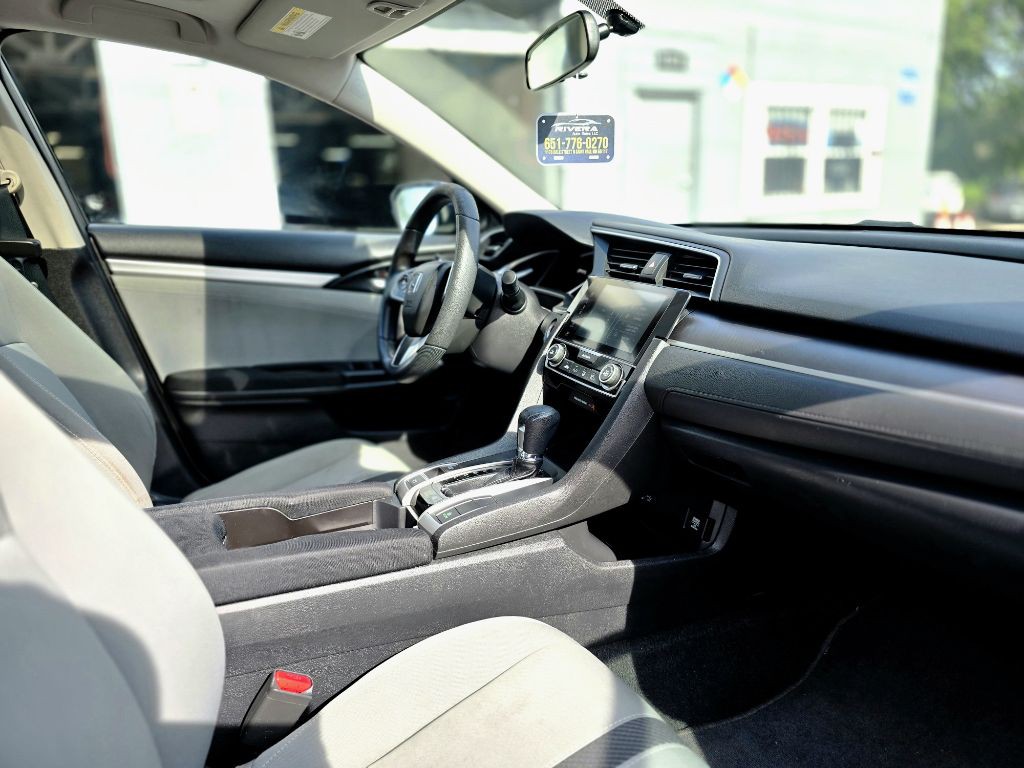 2016 Honda Civic Image 9