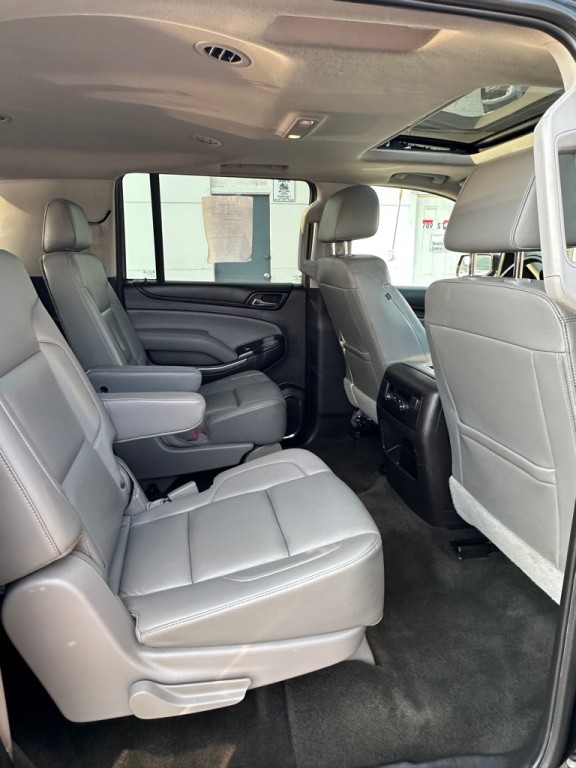 2016 Chevrolet Suburban Image 11