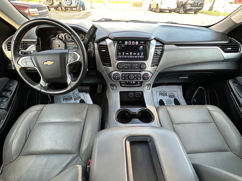 2016 Chevrolet Suburban Image 12