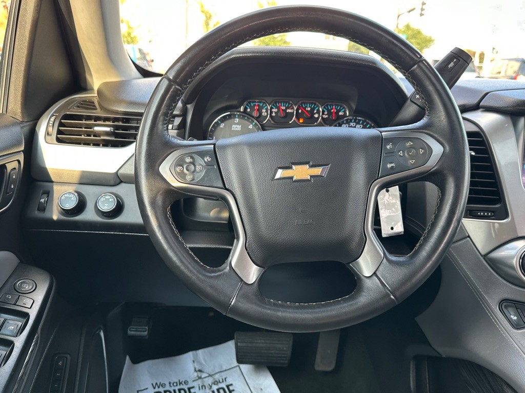 2016 Chevrolet Suburban Image 13