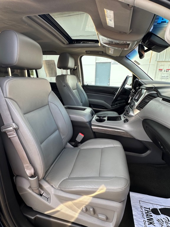 2016 Chevrolet Suburban Image 14