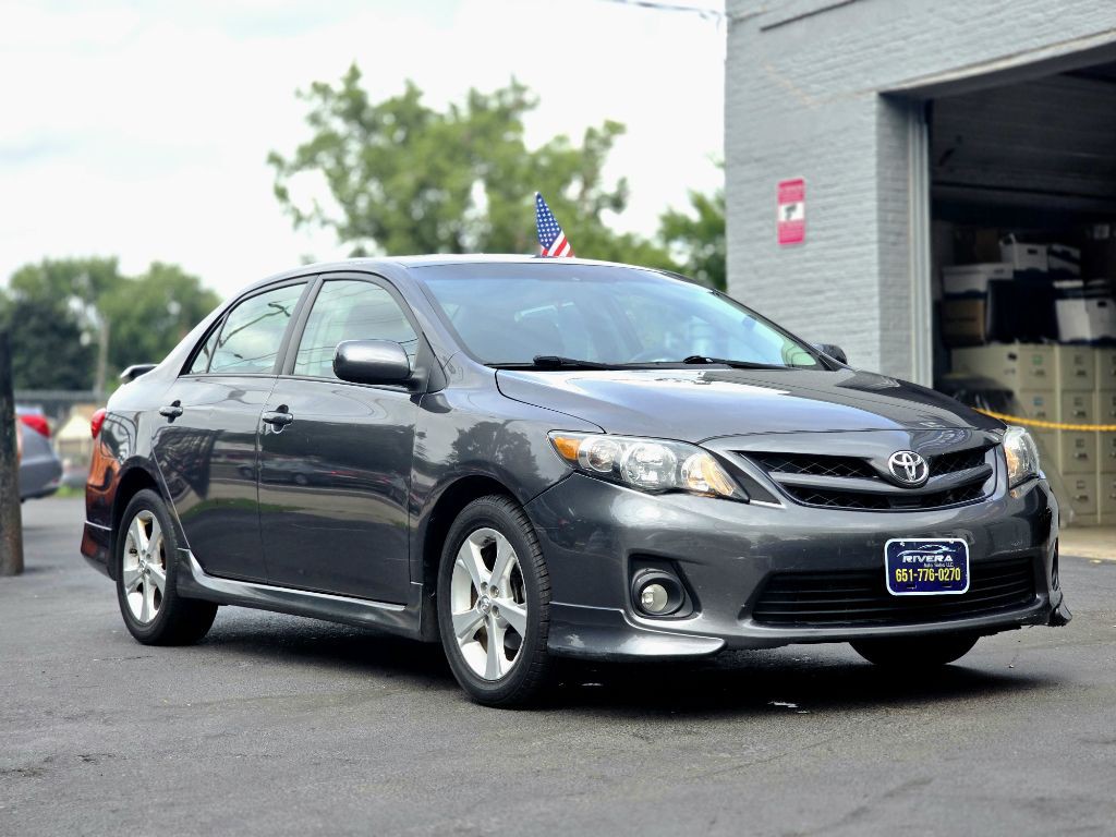 2012 Toyota Corolla Image 1