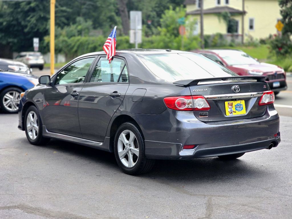 2012 Toyota Corolla Image 5