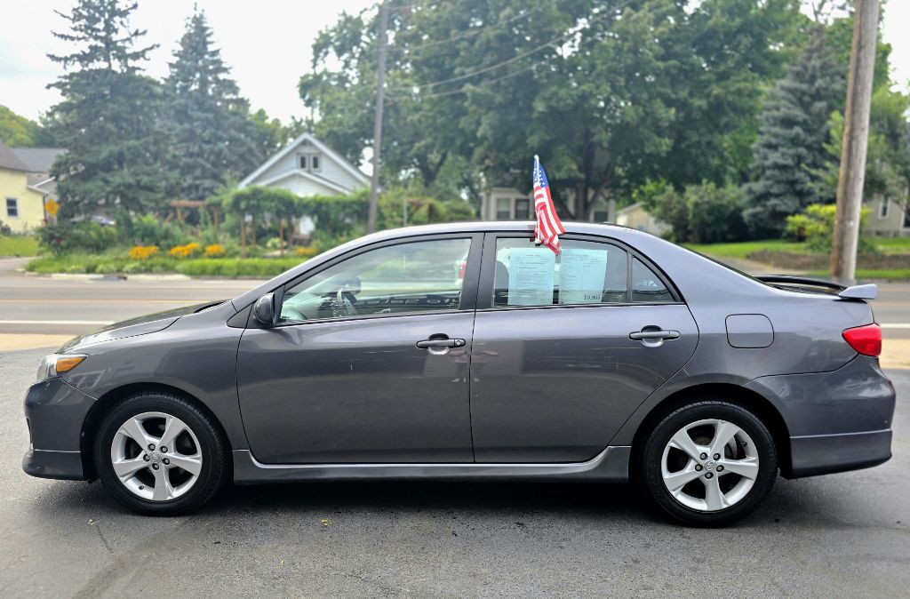 2012 Toyota Corolla Image 6