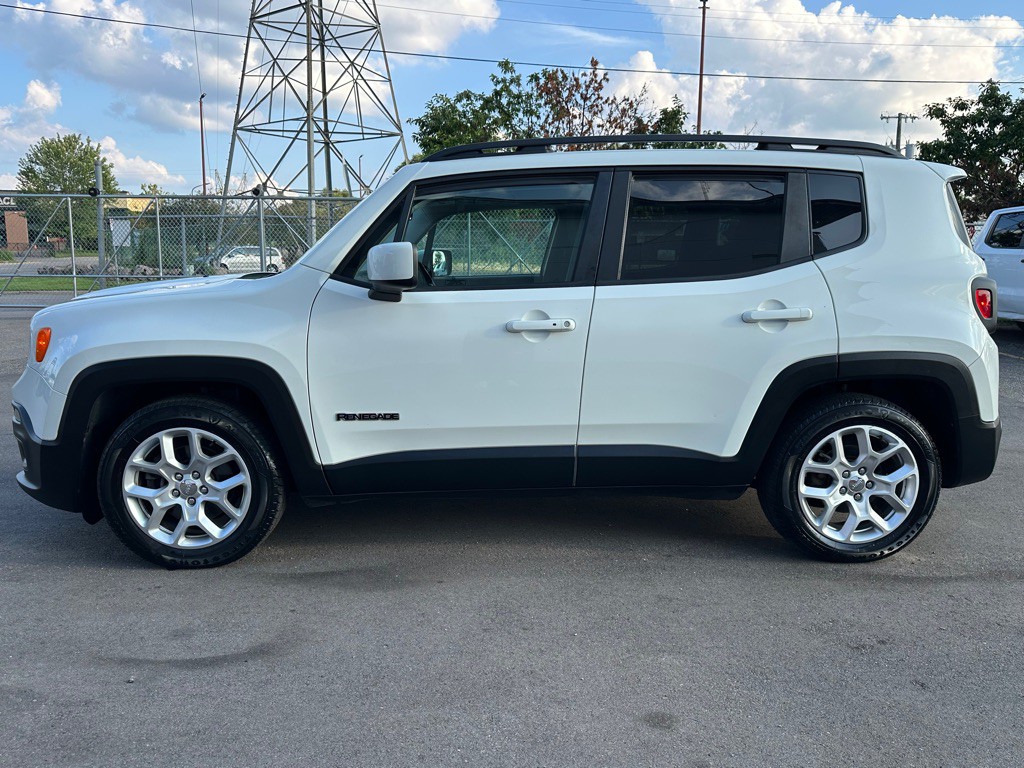 2016 Jeep Renegade Image 2