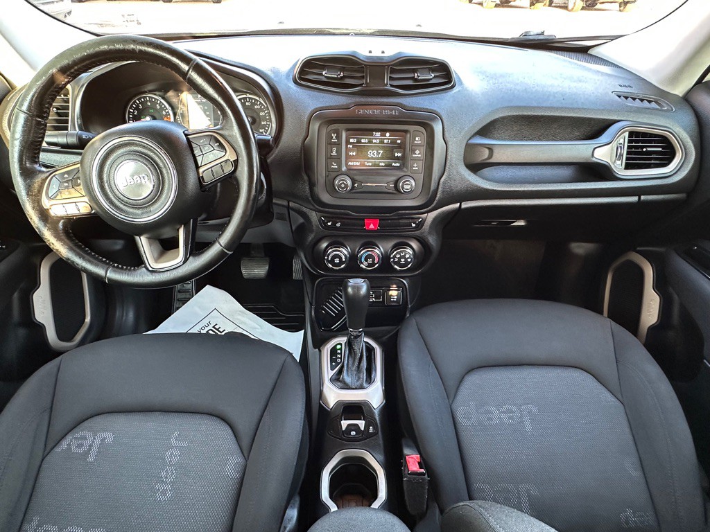2016 Jeep Renegade Image 12