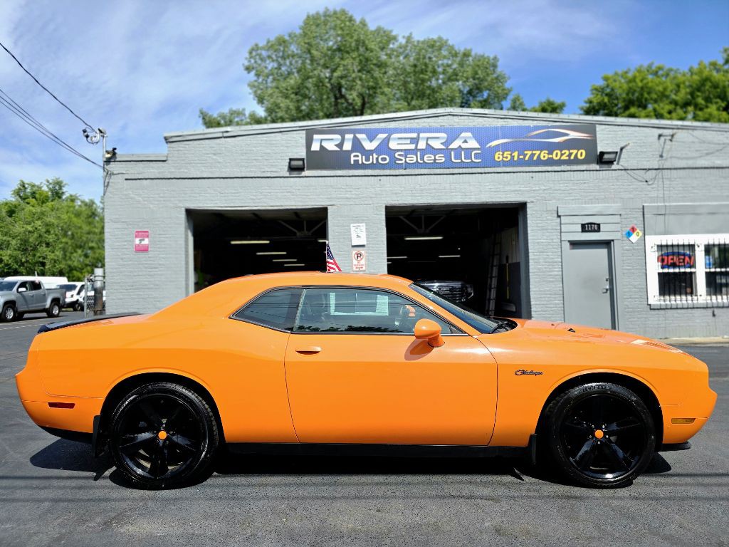2012 Dodge Challenger Image 2
