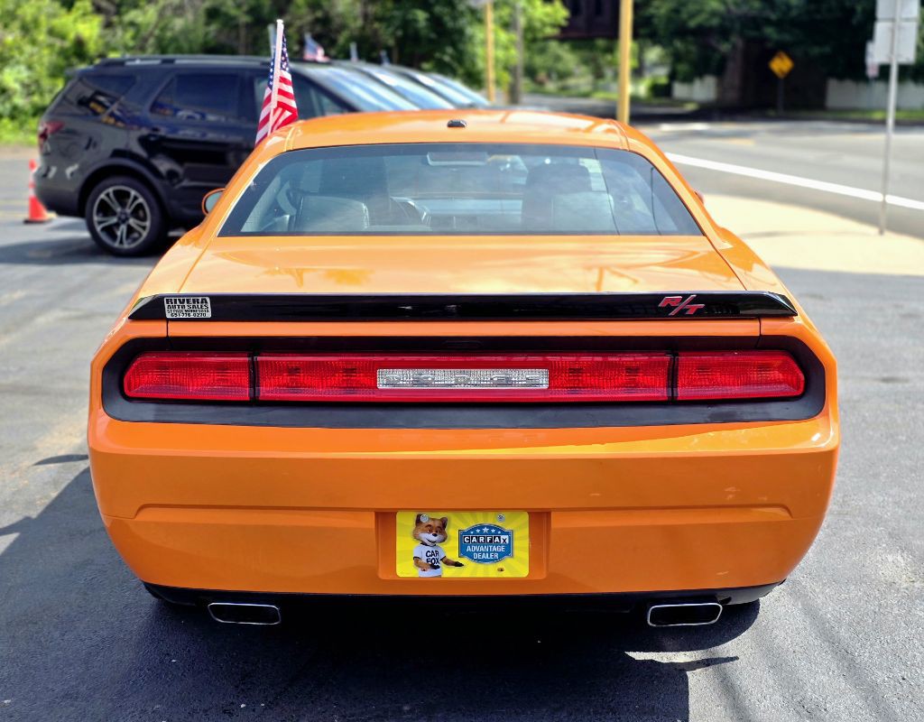 2012 Dodge Challenger Image 3