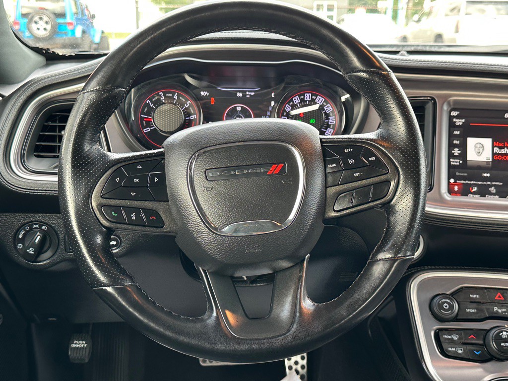 2021 Dodge Challenger Image 11