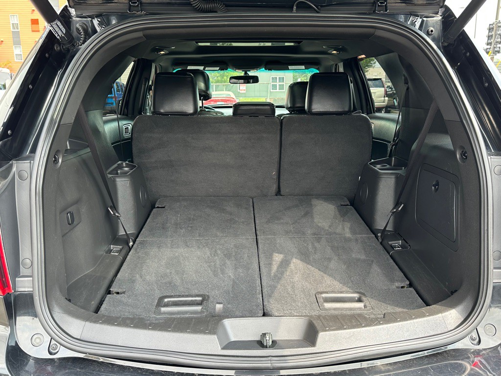 2013 Ford Explorer Image 8