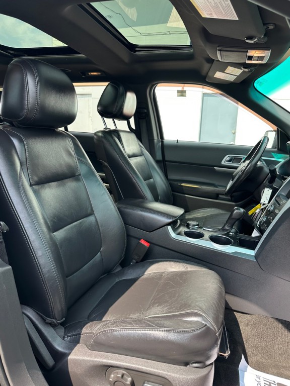 2013 Ford Explorer Image 11