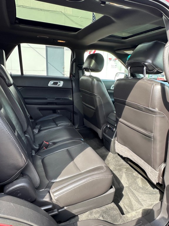 2014 Ford Explorer Image 9