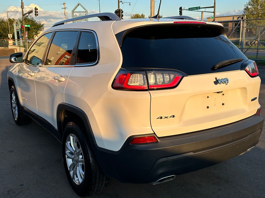 2019 Jeep Cherokee Image 3