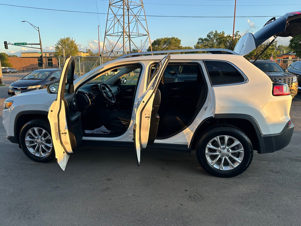 2019 Jeep Cherokee Image 7