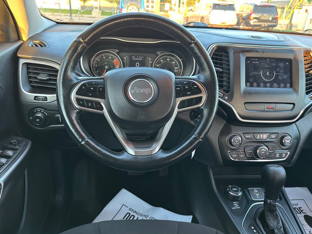 2019 Jeep Cherokee Image 13