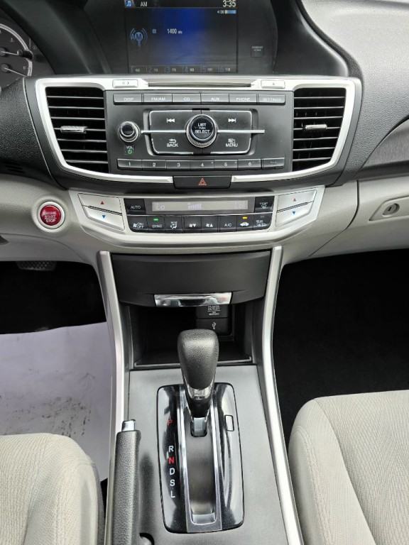 2014 Honda Accord Image 18