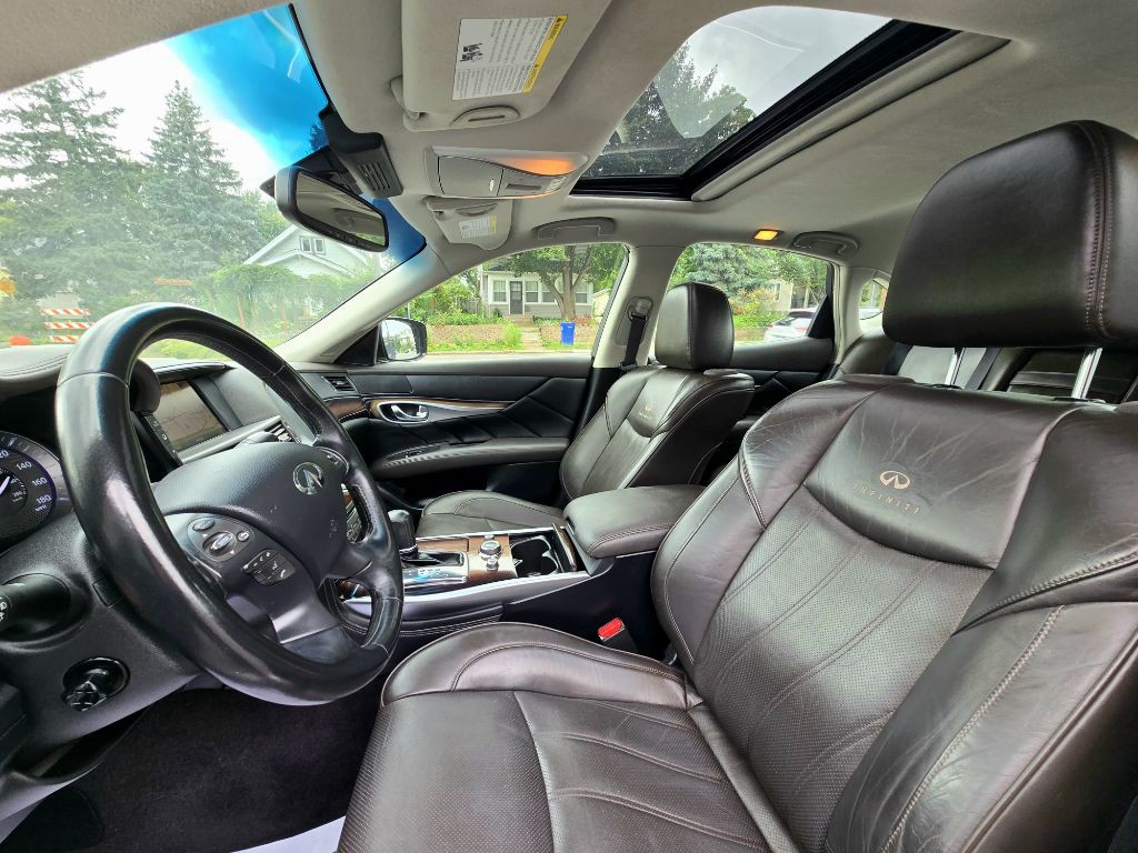 2012 INFINITI M37 Image 15